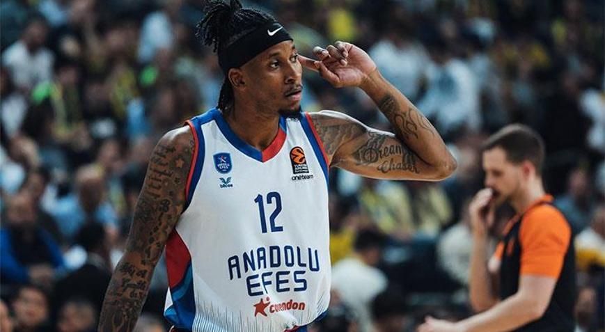 EuroLeaguede haftanın MVPsi Anadolu Efesten Will Clyburn