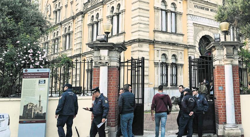 Selanik’teki Yeni Camii bayram için açıldı