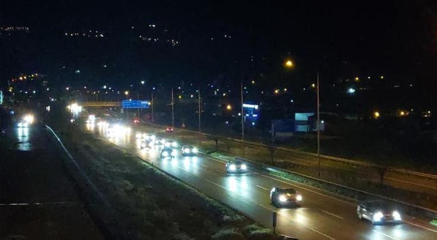 Tatilden dönen İstanbullular yoğun gece yaşıyor