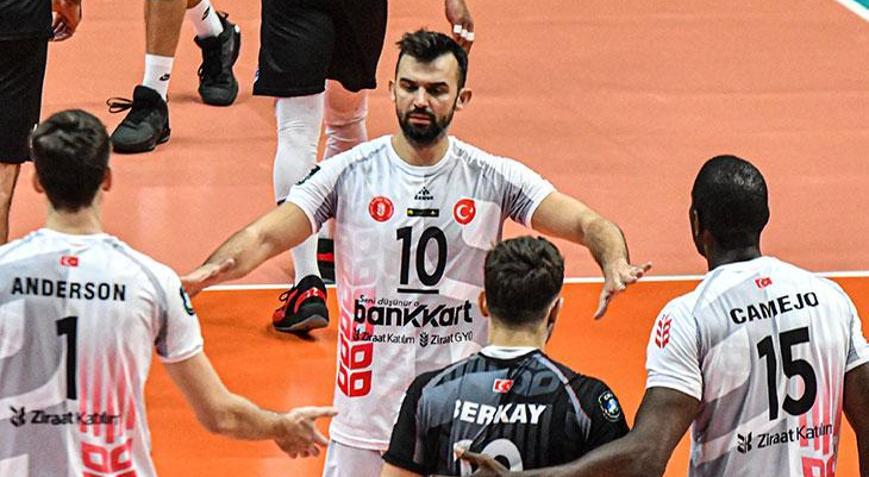 Arslan Ekşi, Galatasarayı resmen açıkladı