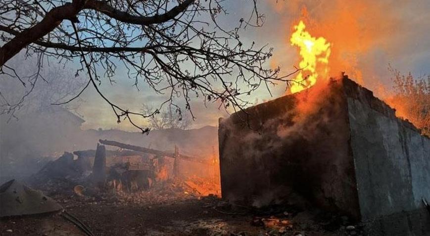 Çankırıda çıkan yangında bir ev küle döndü