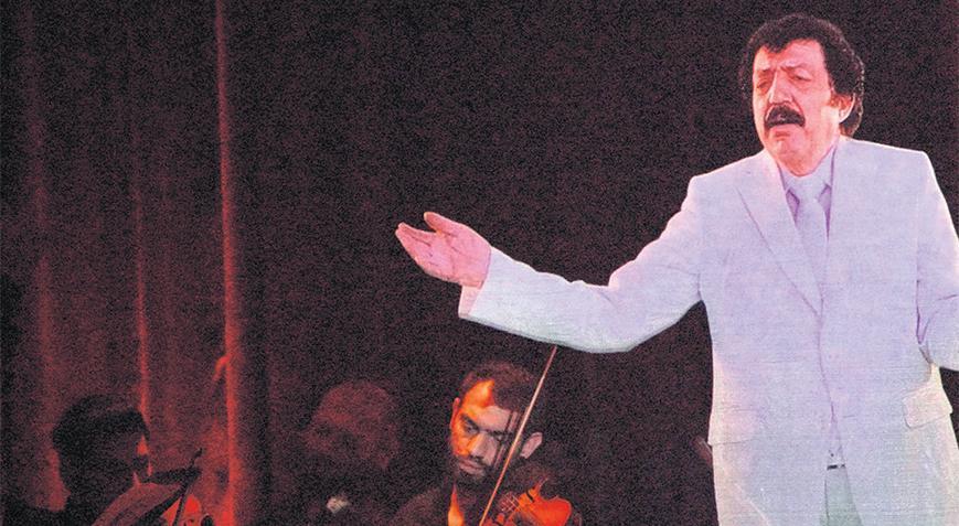 11 yıl sonra sahnede canlandı