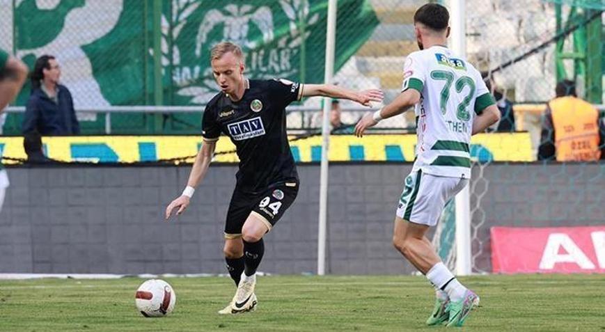 Alanyaspor, Konyadan şen dönüyor: 0-2 Alanyaspor, Konyadan şen dönüyor: 0-2