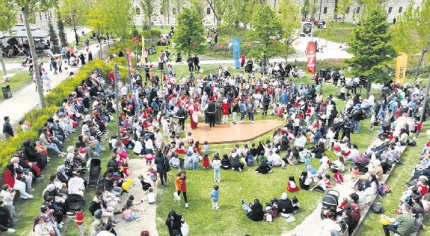 Bir günde 45 bin ziyaretçi