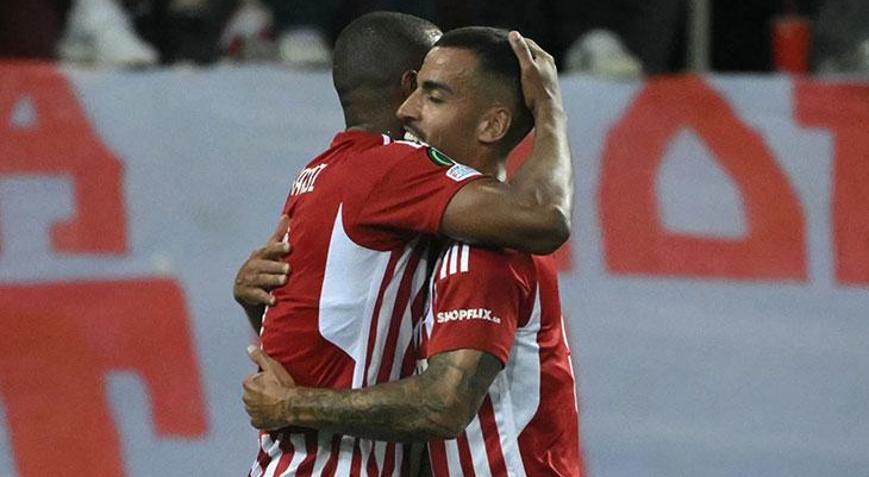 Olympiakos, UEFA Konferans Liginde finale yükseldi