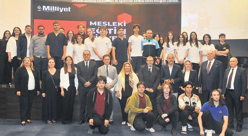 ‘Mesleki eğitim’in ilk zirvesi İzmir’de