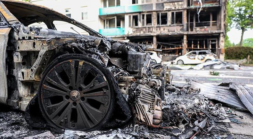 Almanyada apartmanda korkunç patlama: En az üç ölü