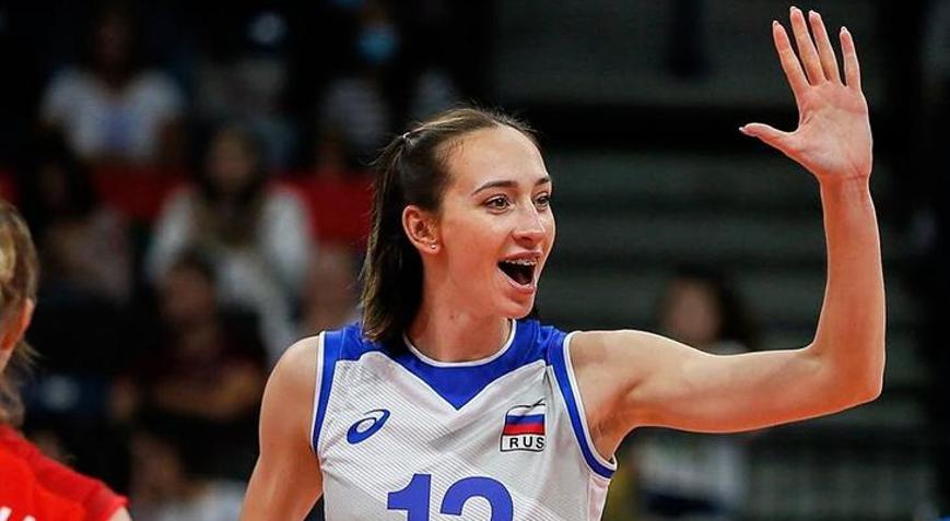 Anna Lazareva, Kuzeyboruya imza attı