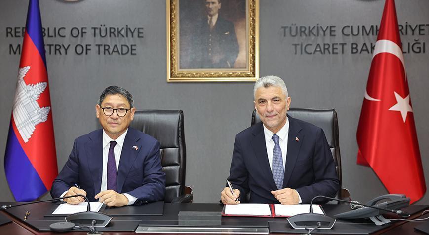 Bakan Bolat Kamboçya Başbakan Yardımcısı ile görüştü