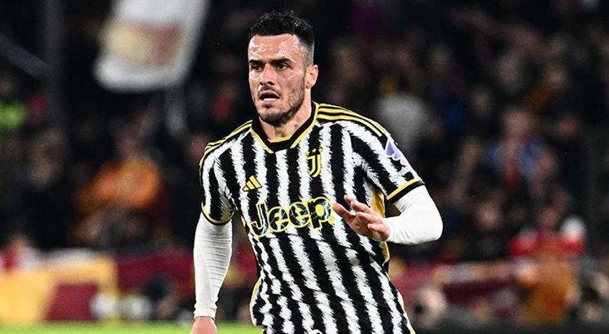 Fenerbahçe ve Galatasaray, Kostic transferinde karşı karşıya geldi