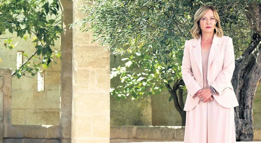 Modanın kalbini şıklığıyla fethetti