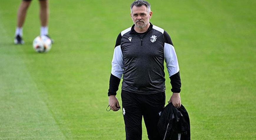 Willy Sagnol: Hakan Çalhanoğlunun büyük bir hayranıyım