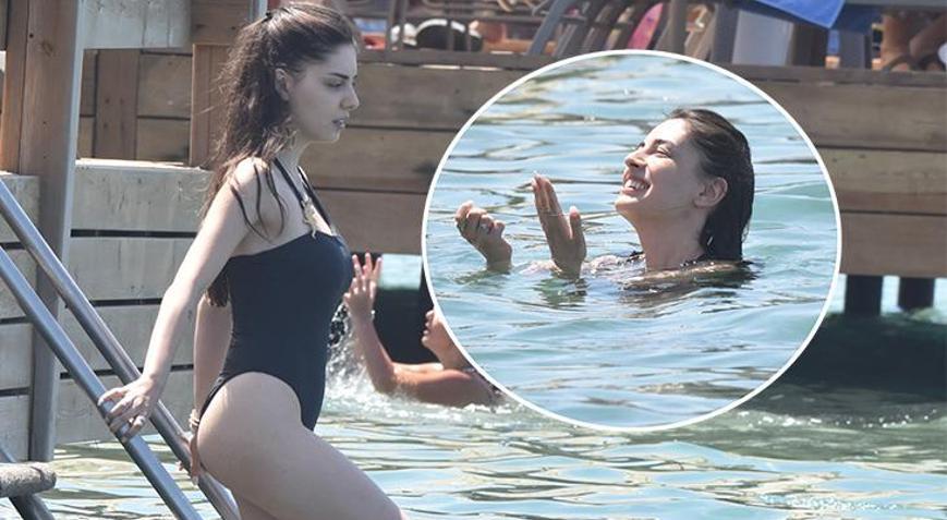 Selin Türkmen soluğu Bodrumda aldı Kendini serin sulara bıraktı
