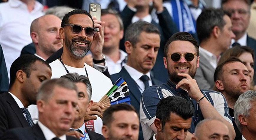 Rio Ferdinand: Türk taraftarlar çılgın gibiler