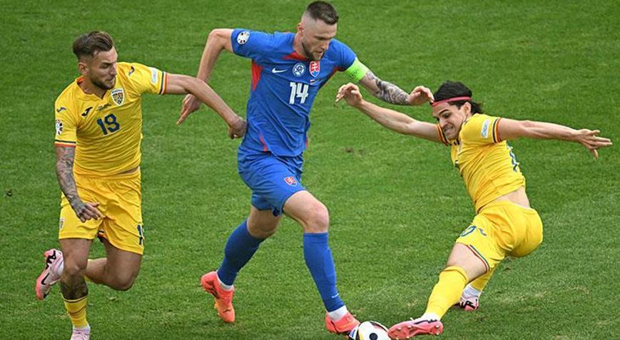 Slovakya ve Romanya birlikte son 16ya yükseldi