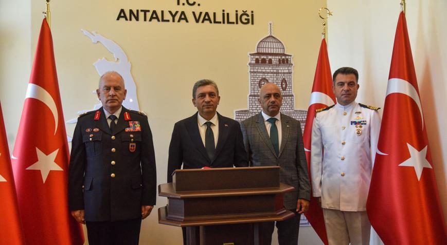 Vali Şahin: Antalyada 5 bin 763 Suriyeli var