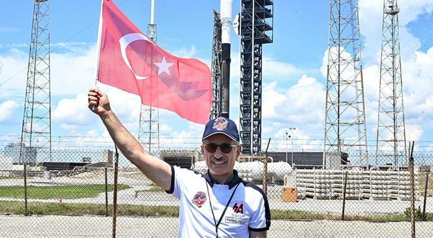 Bakan Uraloğlundan TÜRKSAT 6A açıklaması 5 milyar insana ulaşmış olacağız