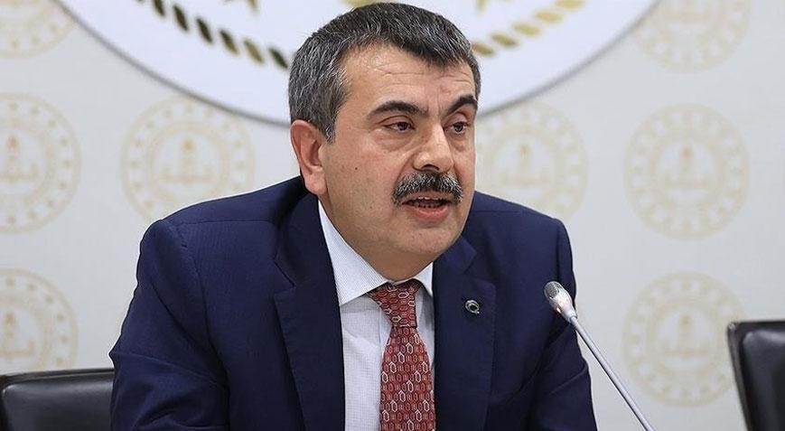 Bakan Tekin, şehit öğretmen Necmettin Yılmazı andı