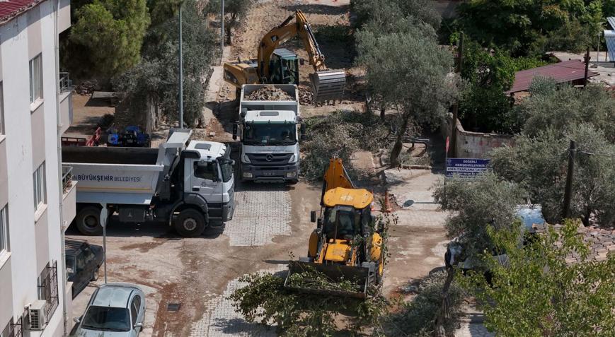 Buharkentin yolları yenileniyor