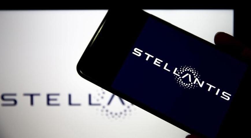 Stellantisin karı düştü