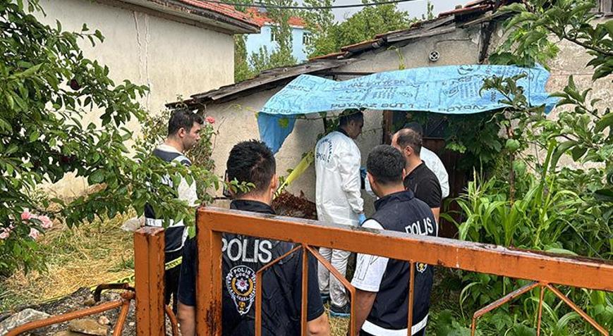 Kütahyada baba ve engelli kızı ölü bulundu