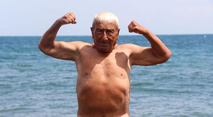 Yaşını duyan inanamıyor 2 kez öldü sanılıp morga konuldu: Öldüm, canlandım