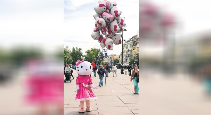 50 yaşında ama hep çocuk Hello Kitty