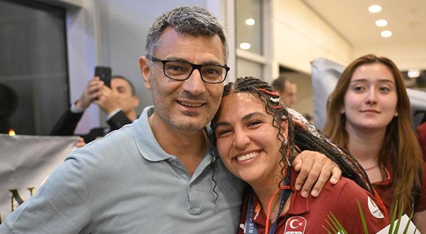 Yusuf Dikeçten Elon Musk ve Armand Duplantis cevabı