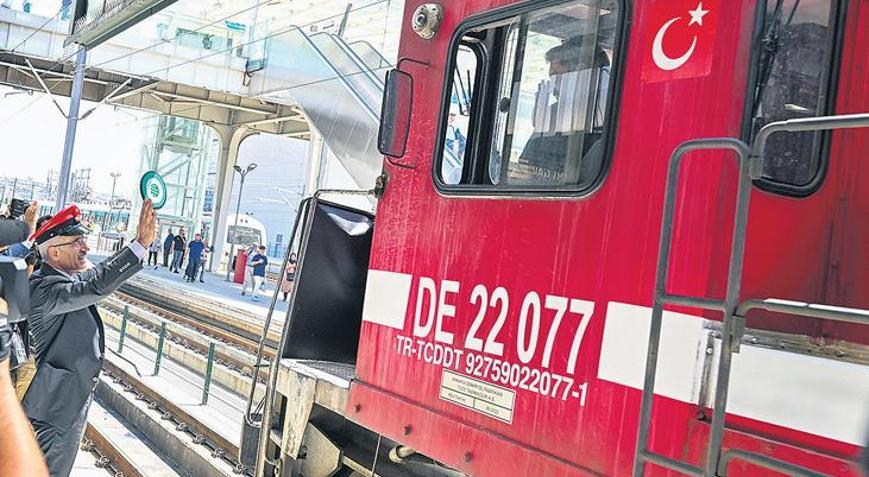 Turistik Tatvan Treni 2’nci seferine başladı