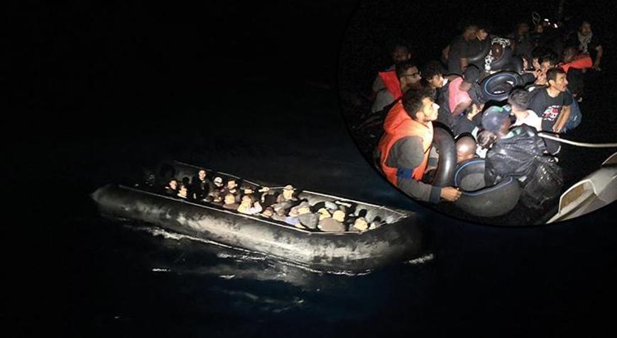 İzmir açıklarında, 4 farklı lastik botta 115 düzensiz göçmen yakalandı
