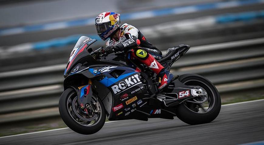 Toprak Razgatlıoğlu durdurulamıyor Üst üste yarış kazanma rekorunu egale etti