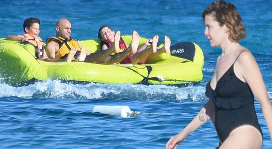 Denizde son hız eğlence Alper Kul, oğullarıyla ringoya bindi