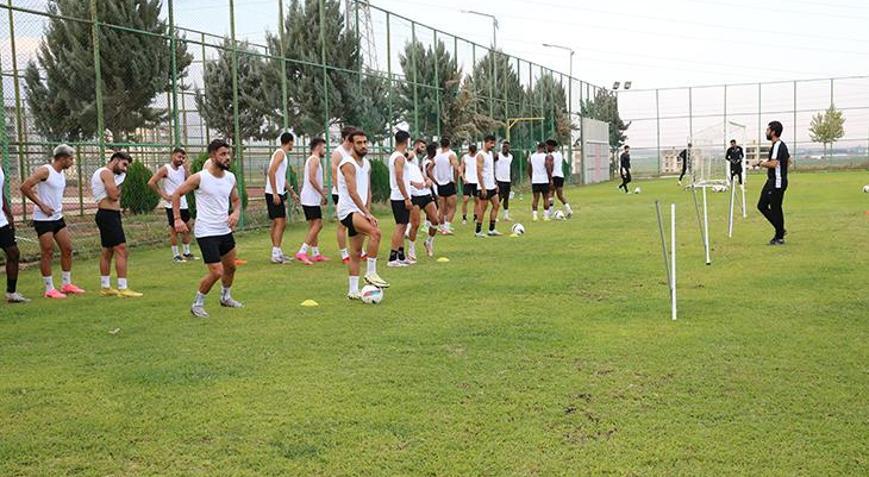 Şanlıurfasporda Ümraniyespor mesaisi devam etti