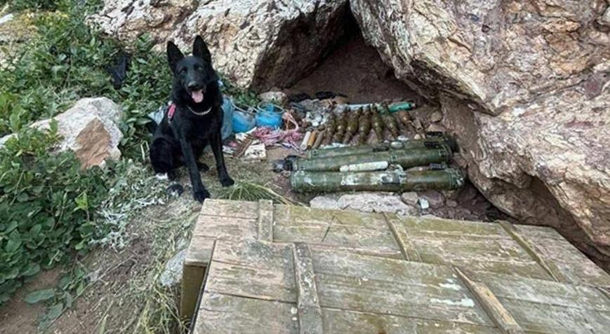 Hakkaride terör operasyonu Mühimmat ve patlayıcı düzenekleri ele geçirildi