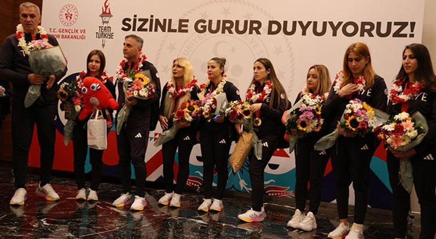 Golbol Kadın Milli Takımı, altın madalyayı Gazzedeki şehitlere armağan etti