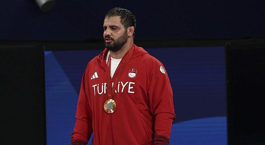 İbrahim Bölükbaşından Paralimpik Oyunlarında altın madalya