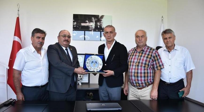 TFF Başkanı Hacıosmanoğlundan Manisa ASKF ve İZVAKa ziyaret