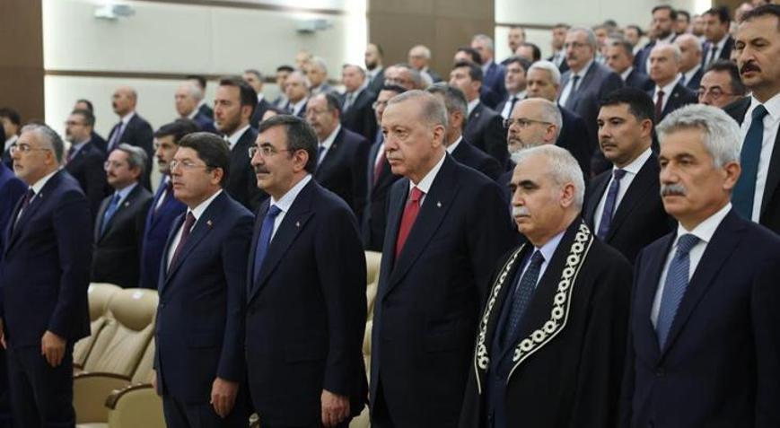 Cumhurbaşkanı Erdoğan, AYMdeki yemin törenine katıldı