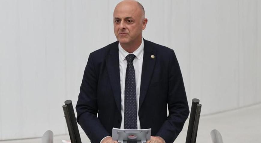 Son dakika: Ümit Özlale, İYİ Partiden istifa etti