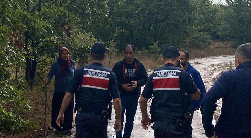 Mantar toplamaya gittikleri ormanda kaybolan çifti, jandarma buldu