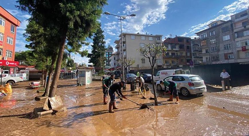 Trabzon Valiliğinden afet açıklaması: Kapalı mahalle yolu kalmadı