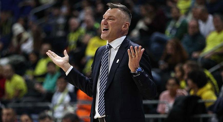 Fenerbahçe, Ömer Faruk Yurtsevenle ilgilendi mi Jasikevicius açıkladı
