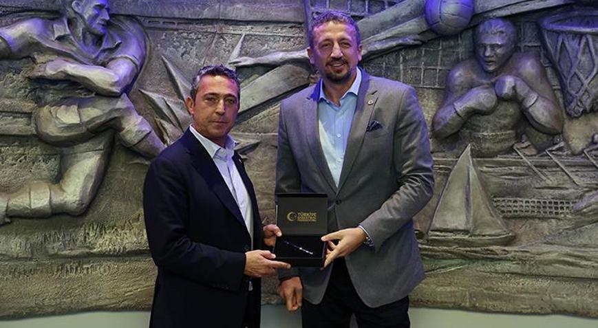 TBF Başkanı Hidayet Türkoğlundan Fenerbahçe ziyareti