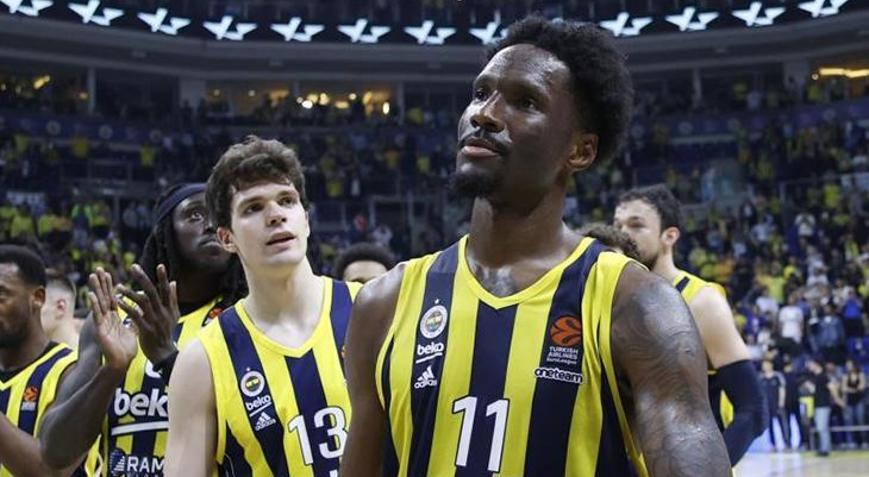 Fenerbahçeli Nigel Hayes-Davisten tepki çeken Ermenistan paylaşımı