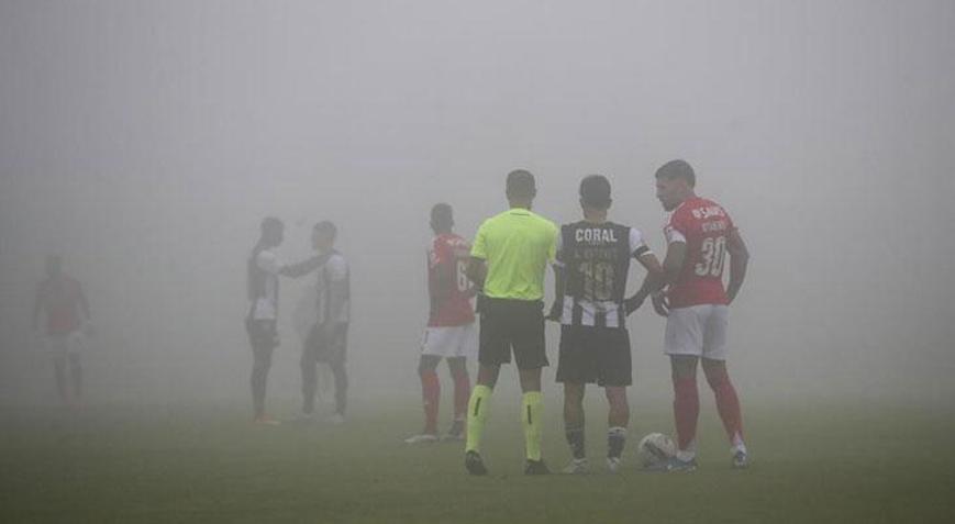 Kerem ve Orkunun maçı sis nedeniyle yarıda kaldı