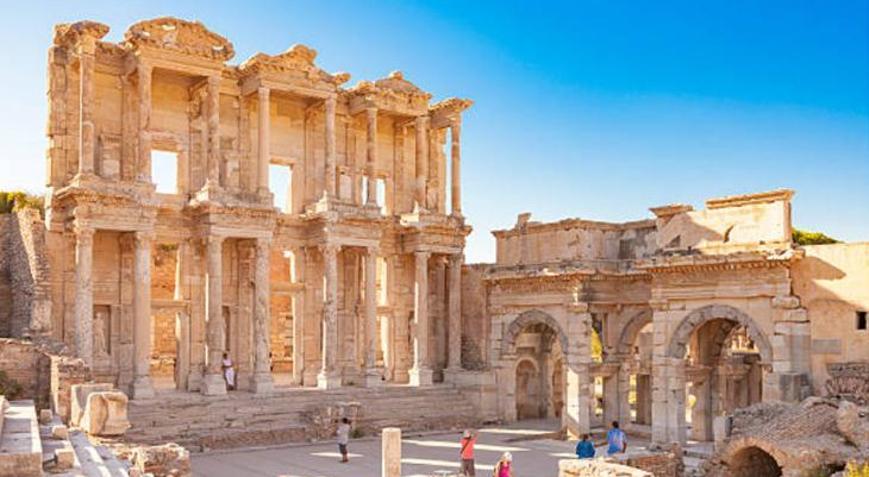 Bir yeri tanıyalım: Her detayıyla hayran bırakan Efes Antik Kenti