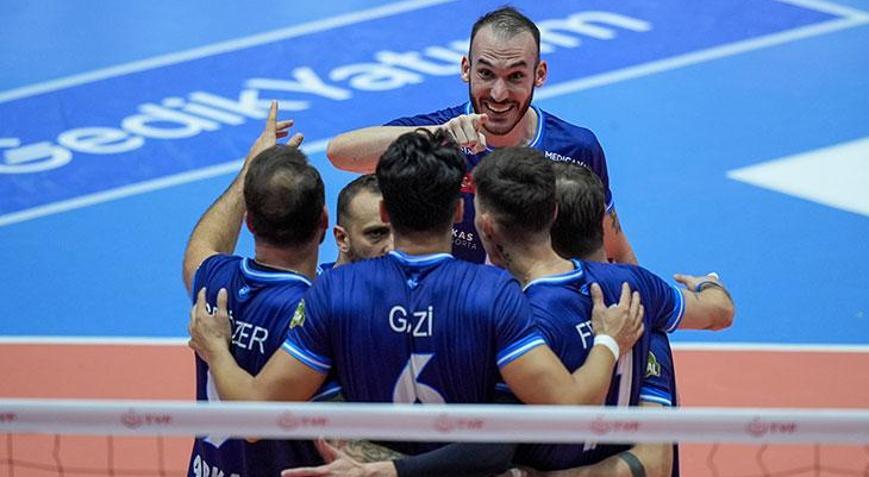 Efeler Liginde Arkas Spordan çekilme kararı