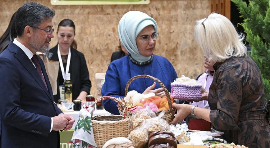 Emine Erdoğandan Toprağa İz Bırakan Kadınlar programı paylaşımı