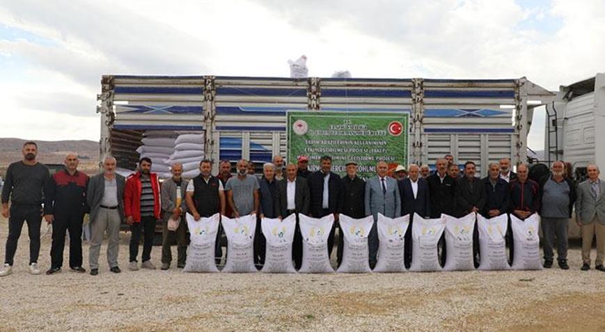 Elazığ’da çiftçilere yüzde 75 hibeli tohum desteği