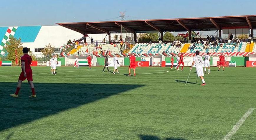 BAE Büyükelçiliğinden Ankarada dostluk maçı etkinliği